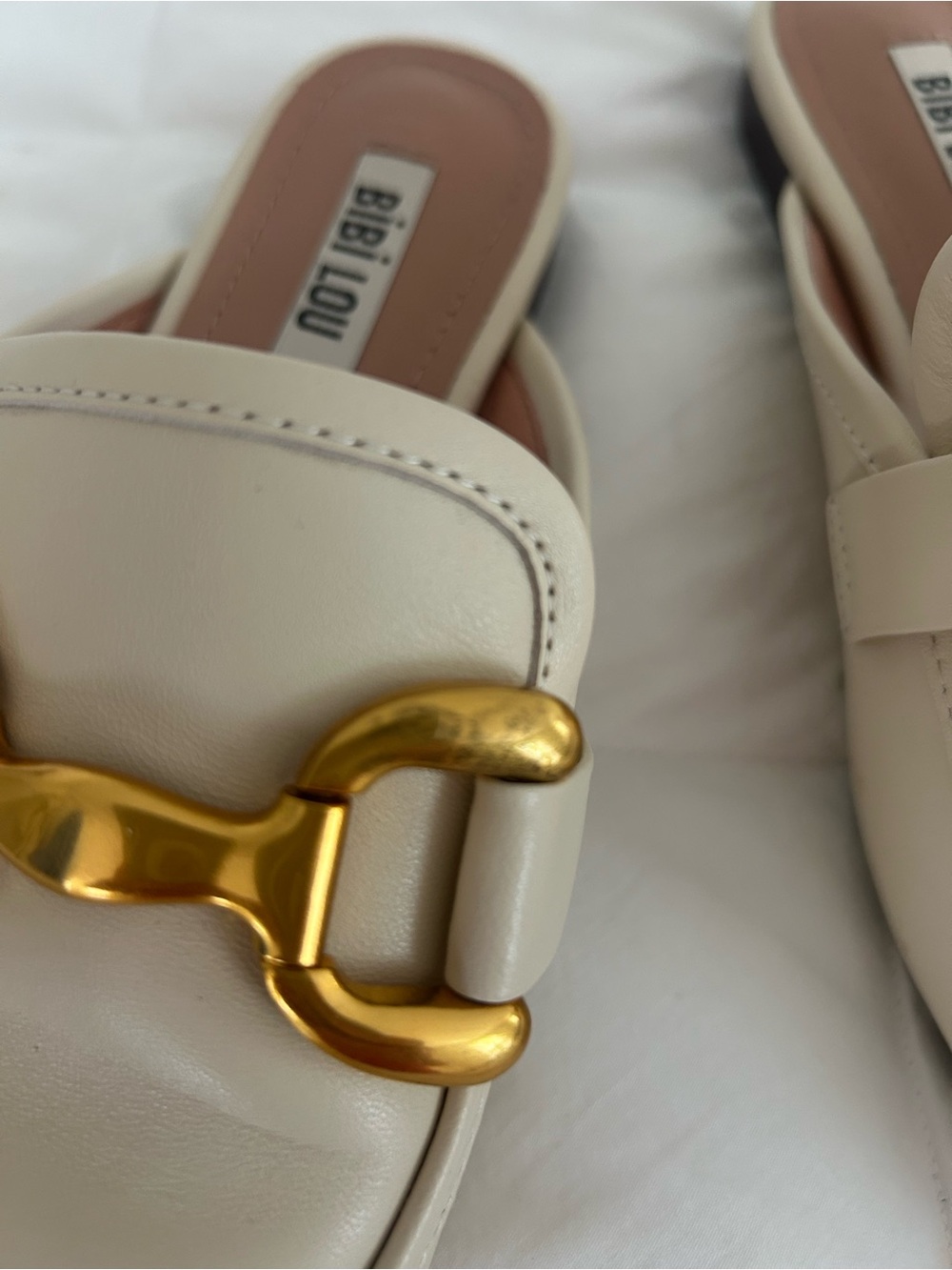 Cream Leather Mule with Gold Horsebit - Picture 2 of 6